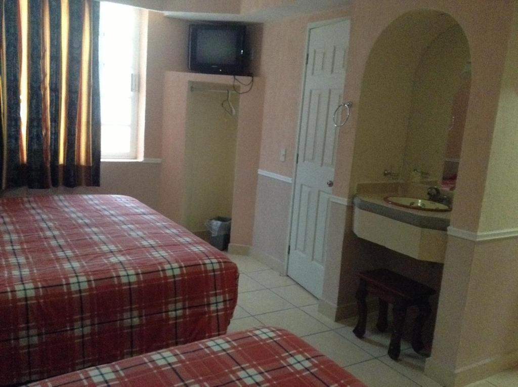 Hotel Casa Blanca Ixmiquilpan Bagian luar foto
