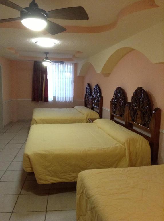 Hotel Casa Blanca Ixmiquilpan Bagian luar foto