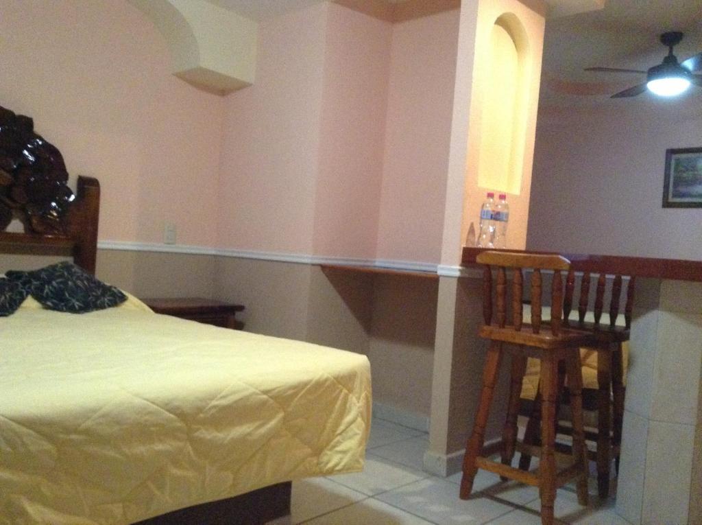Hotel Casa Blanca Ixmiquilpan Bagian luar foto