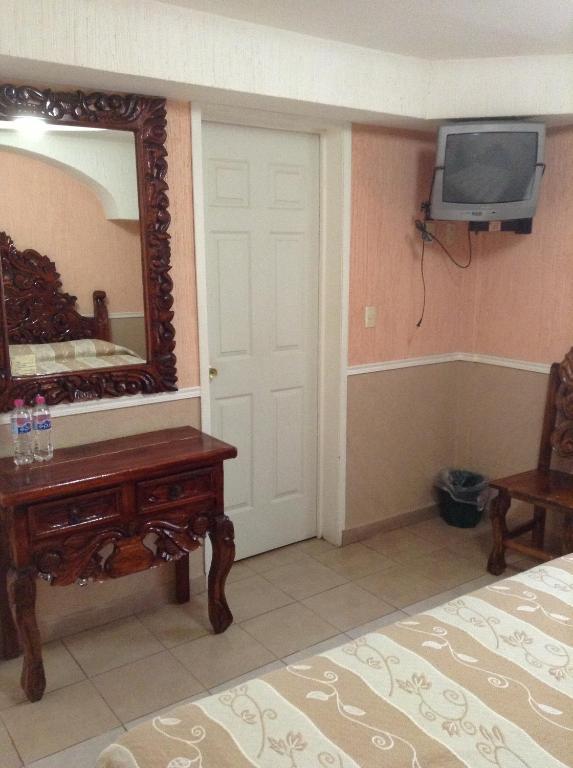 Hotel Casa Blanca Ixmiquilpan Bagian luar foto